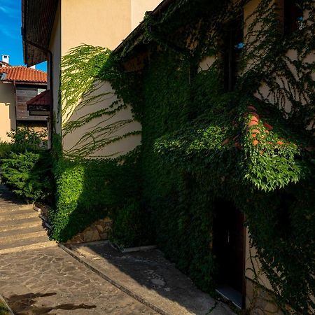 Menada Sunny Hill Villa Kosharitsa Buitenkant foto
