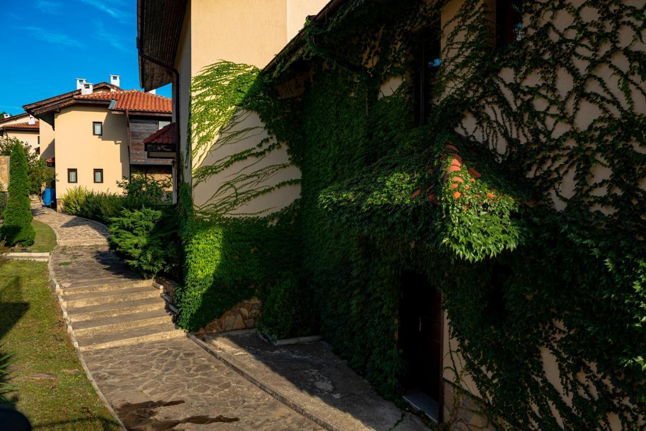Menada Sunny Hill Villa Kosharitsa Buitenkant foto