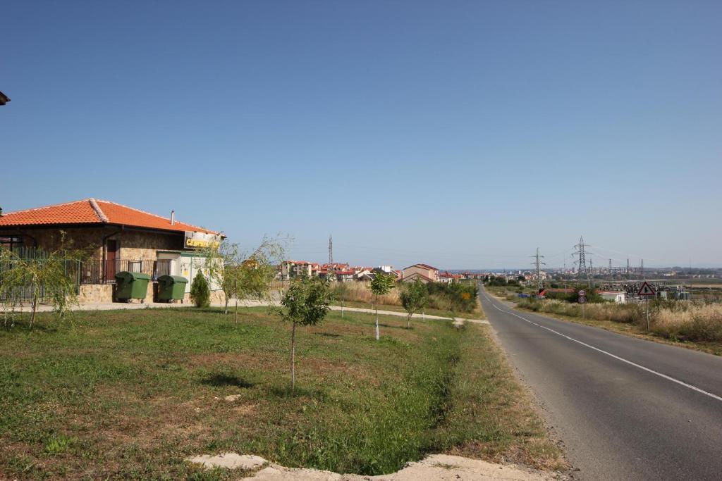 Menada Sunny Hill Villa Kosharitsa Buitenkant foto